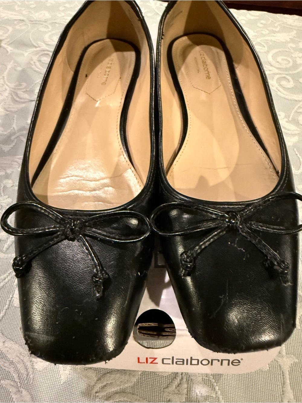 Liz Claiborne Black Leather Square-Toe Ballet Flats with Bow